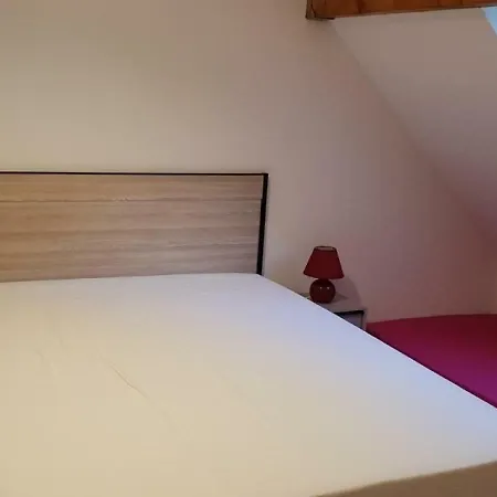 Le Peguere 6 קאוטרט